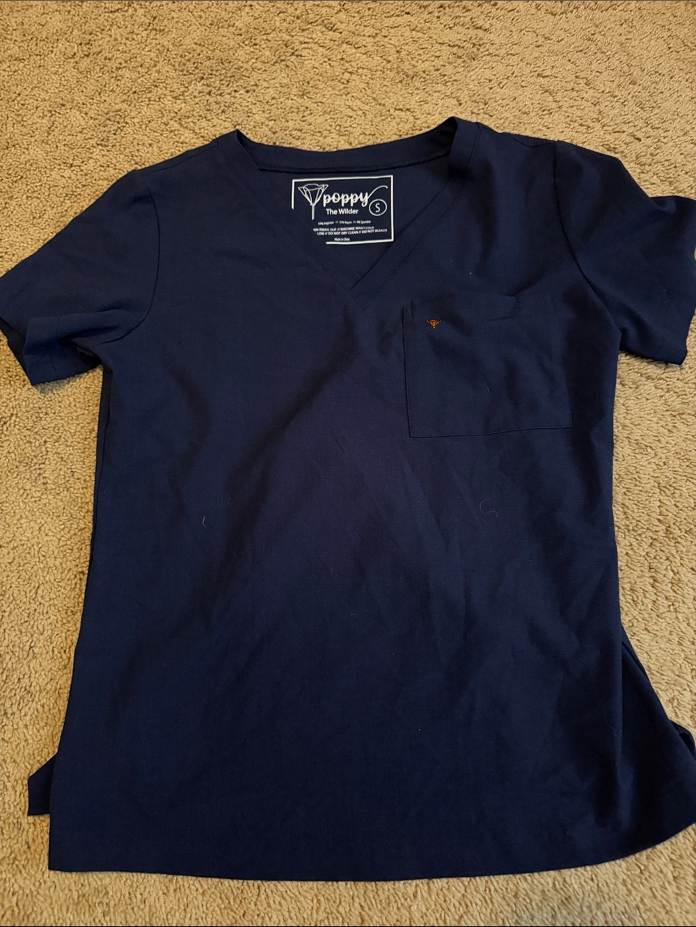 Poppy the Wilder scrub top navy blue size small